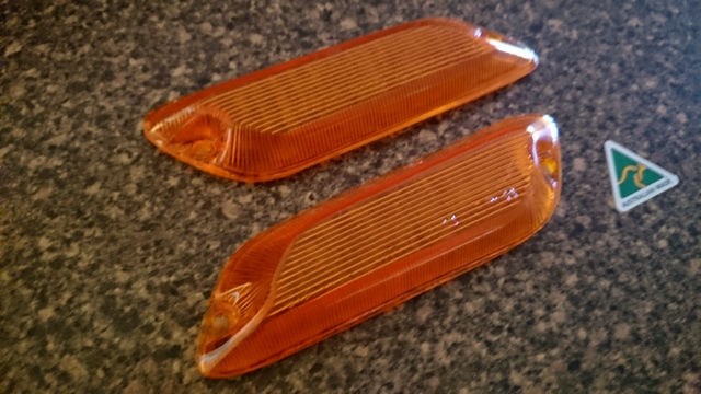 Corona T40 Series Front fender side marker amber late builds